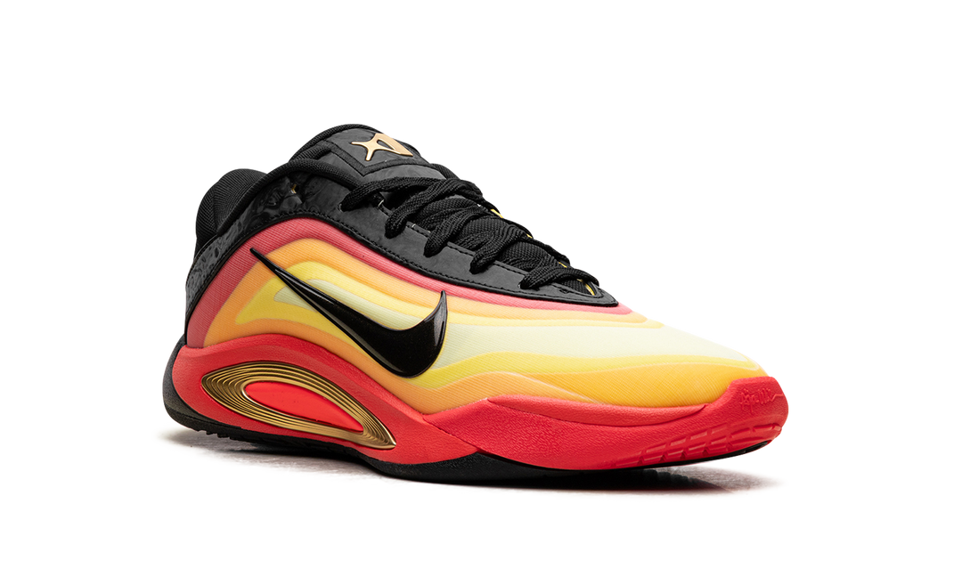 NIKE A&
