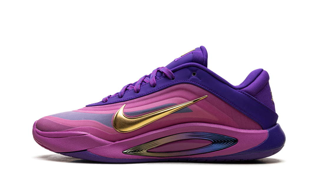 NIKE A&