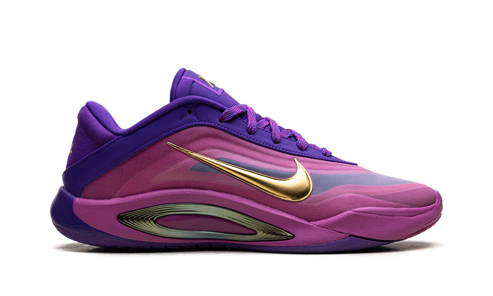 NIKE A&