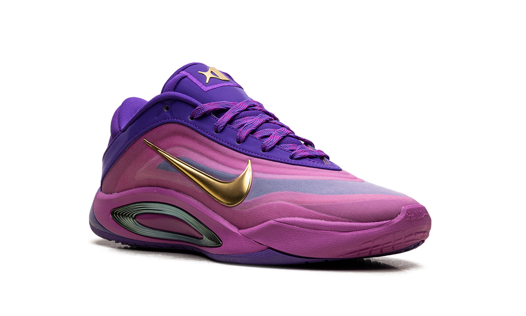 NIKE A&
