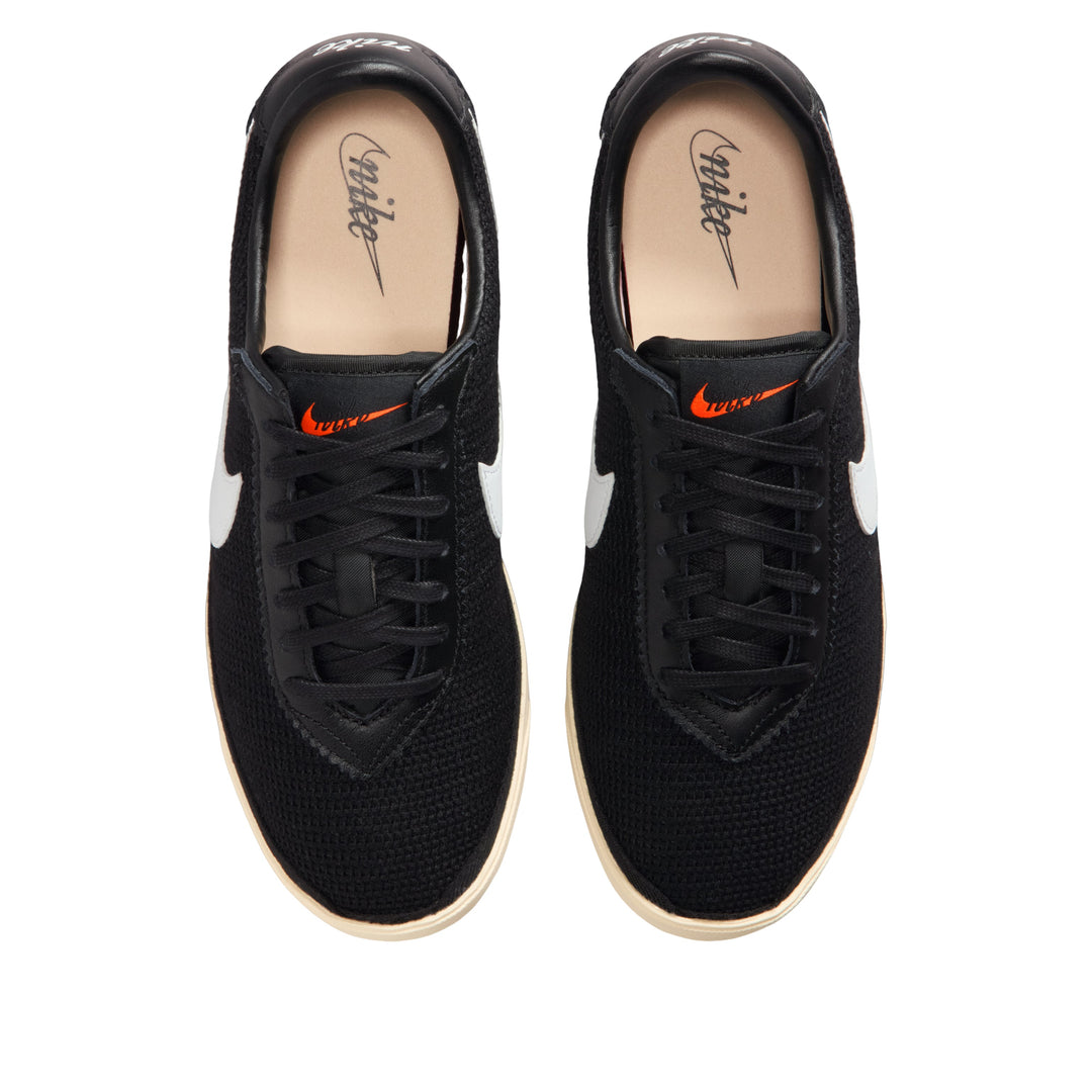 NIKE ASTRO GRABBER TEXTILE BLACK WHITE WOMENS