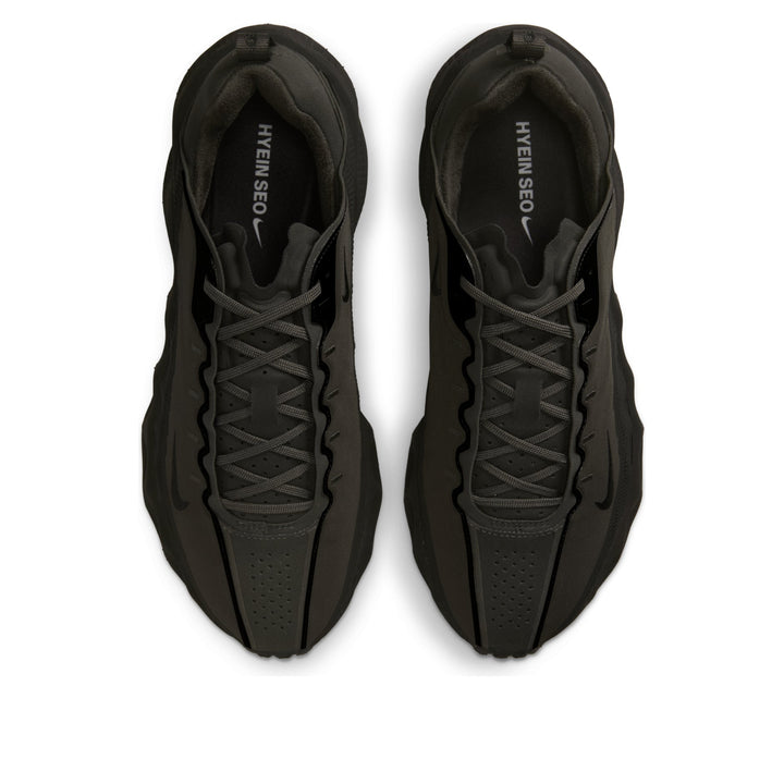 NIKE AVA ROVER HYEIN SEO BLACK