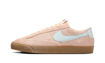 NIKE BLAZER LOW 77 VINTAGE CRIMSON TINT GLACIER BLUE (WOMEN'S) — Stock