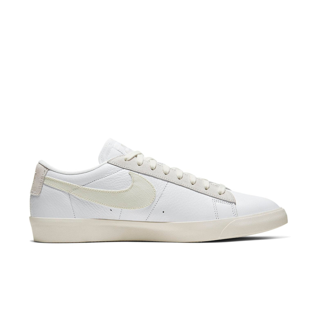 NIKE BLAZER LOW WHITE SAIL