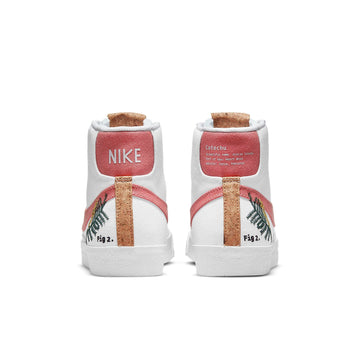 NIKE BLAZER MID 77 CATECHU WOMENS — Stock