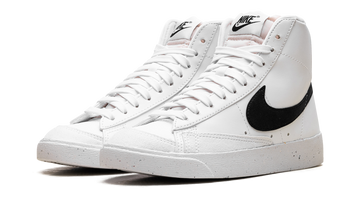 NIKE BLAZER MID 77 NEXT NATURE WHITE BLACK WOMENS — Stock
