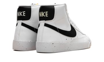 NIKE BLAZER MID 77 NEXT NATURE WHITE BLACK WOMENS — Stock