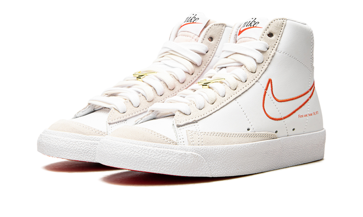 NIKE BLAZER MID 77 SE FIRST USE WHITE WOMENS