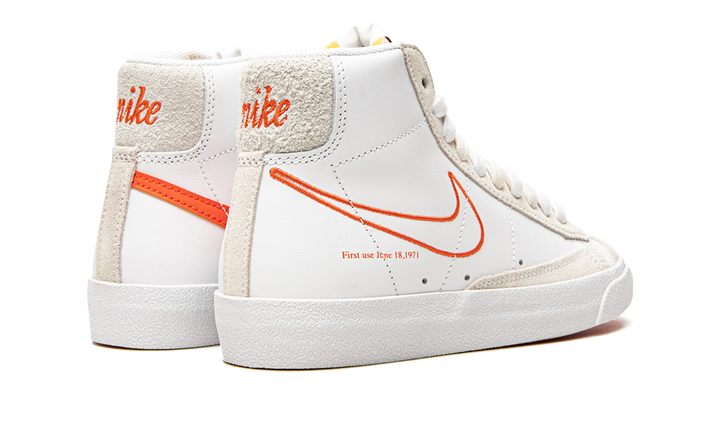 NIKE BLAZER MID 77 SE FIRST USE WHITE WOMENS