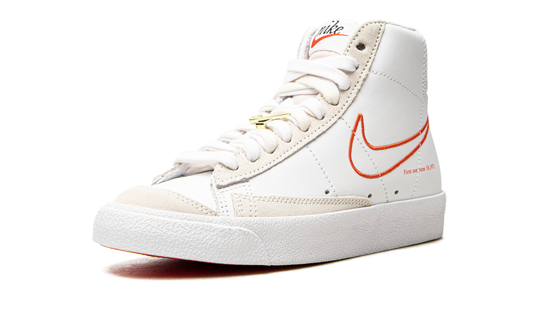 NIKE BLAZER MID 77 SE FIRST USE WHITE WOMENS