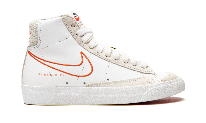 NIKE BLAZER MID 77 SE FIRST USE WHITE WOMENS