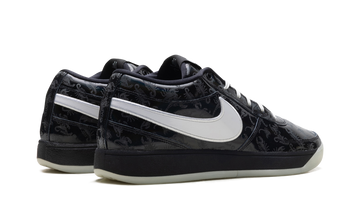 NIKE BOOK 1 HALLOWEEN (2025) — Stock