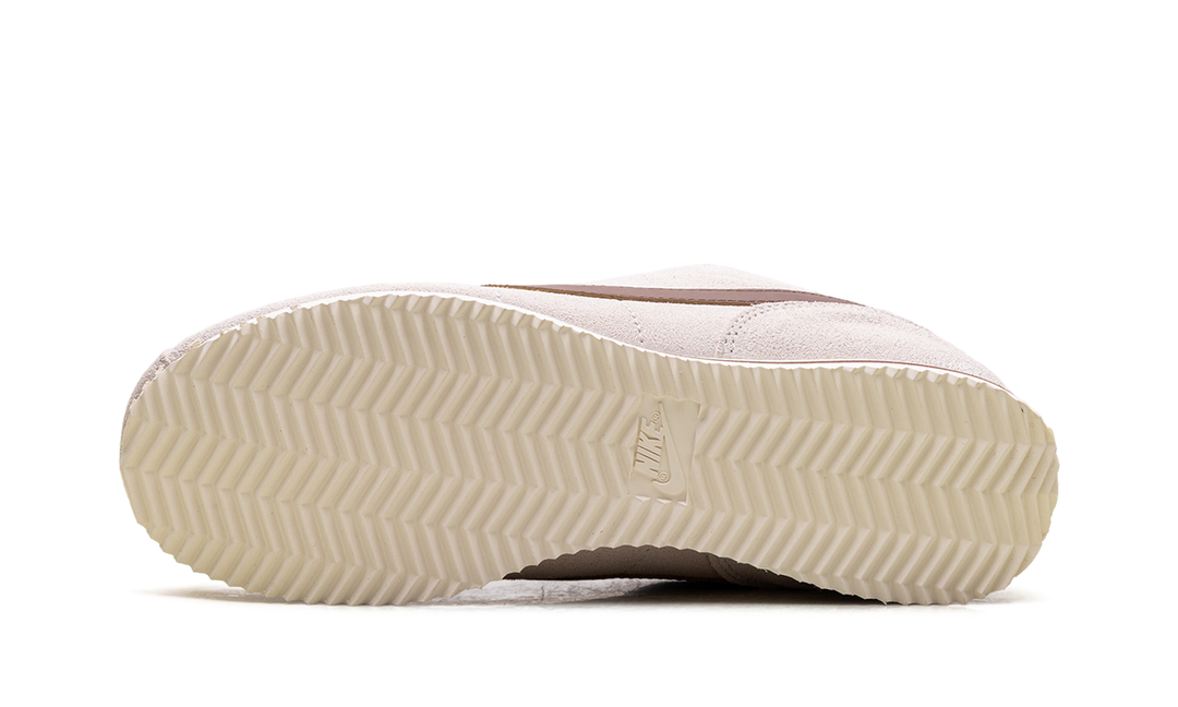 NIKE CORTEZ LIGHT OREWOOD BROWN FAUNA BROWN (WOMEN'S) — Stock