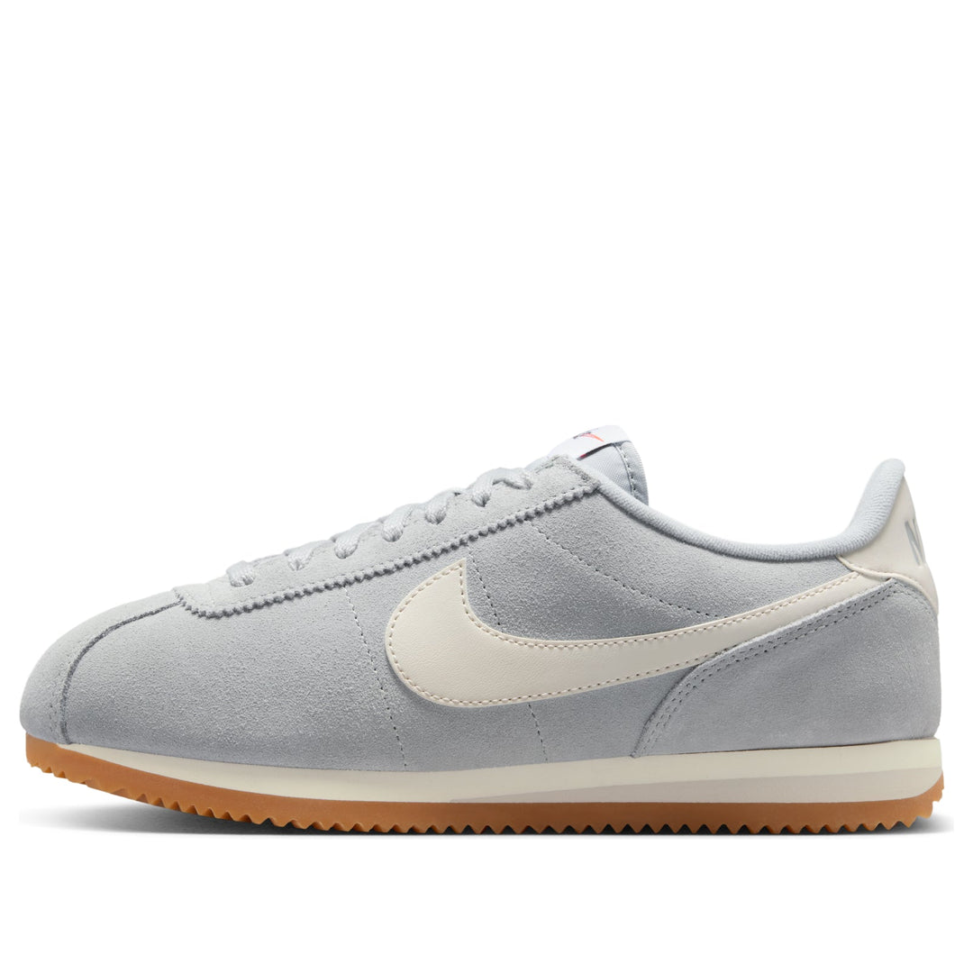 NIKE CORTEZ LIGHT SMOKE GREY SAIL GUM (WOMEN&
