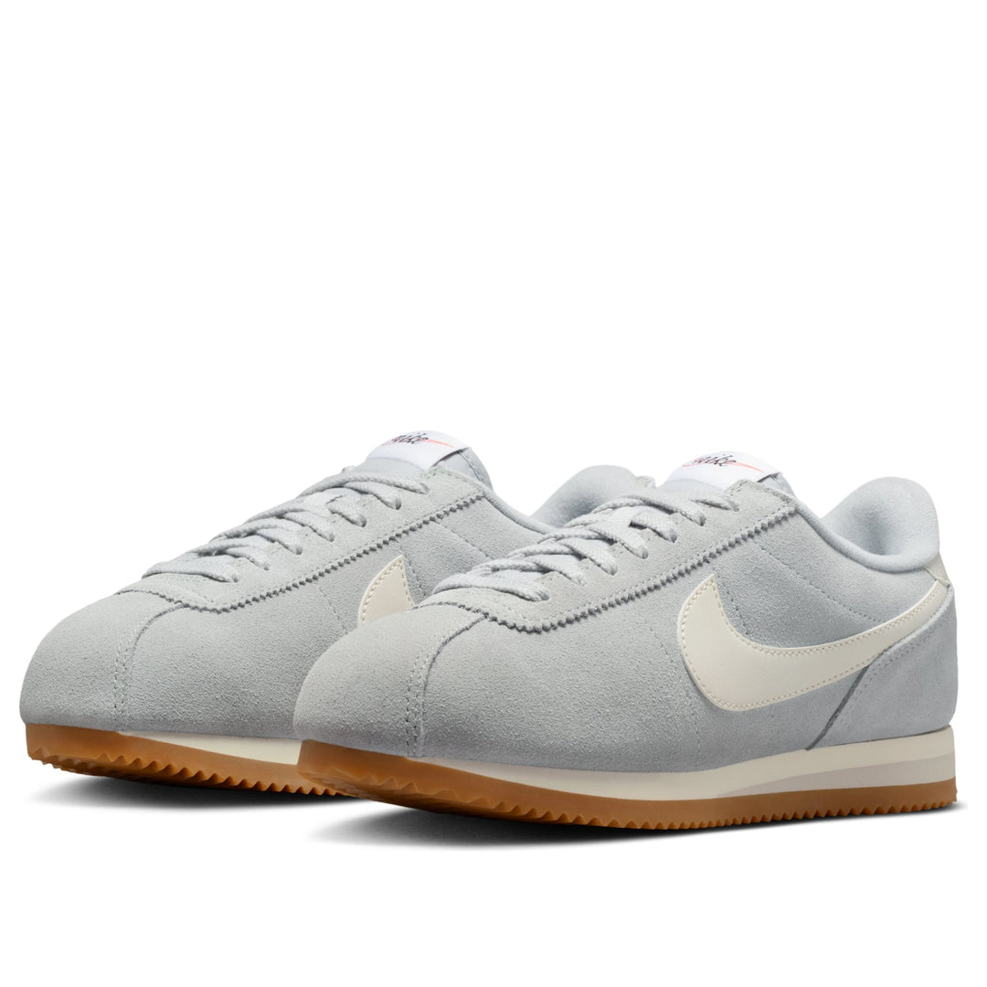 NIKE CORTEZ LIGHT SMOKE GREY SAIL GUM (WOMEN&