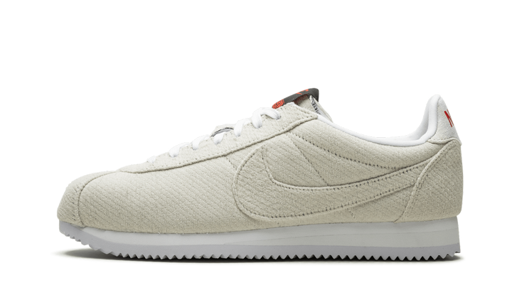 NIKE CORTEZ X STRANGER THINGS UPSIDE DOWN