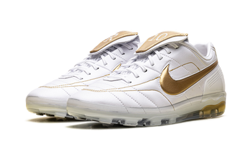 NIKE CRYOSHOT TIEMPO LEGEND RONALDINHO TOUCH OF GOLD — Stock