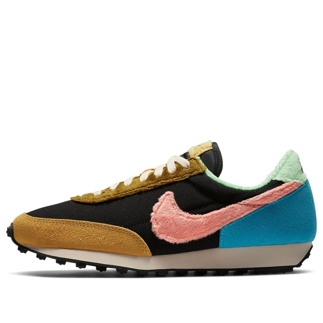 NIKE DAYBREAK ATOMIC PINK BALTIC BLUE WOMENS