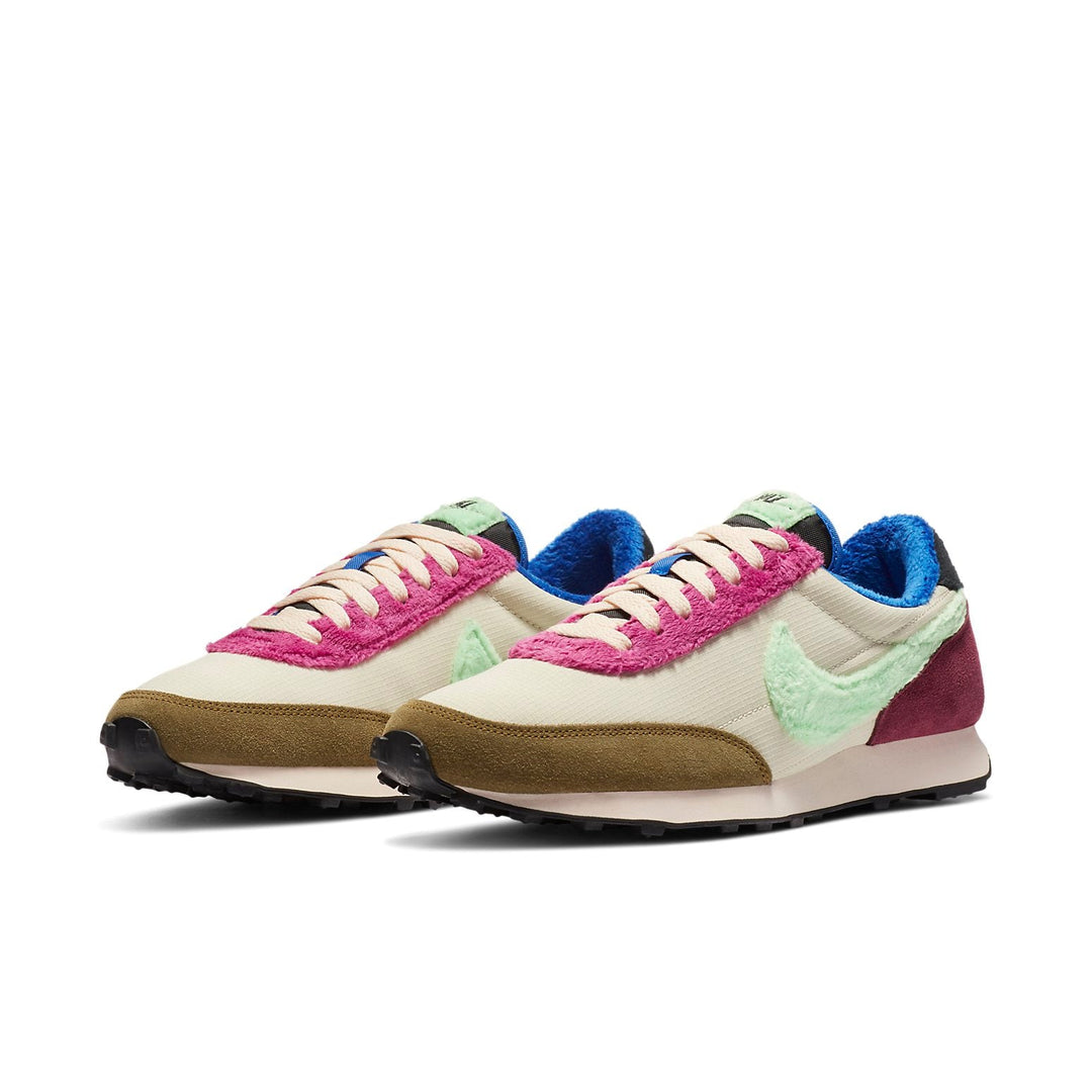 NIKE DAYBREAK FUR PACK FOSSIL CACTUS FLOWER WOMENS