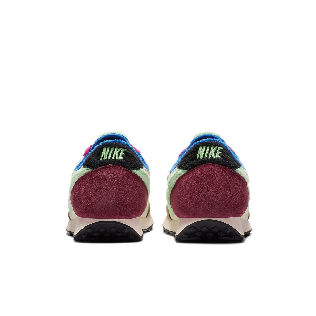 NIKE DAYBREAK FUR PACK FOSSIL CACTUS FLOWER WOMENS