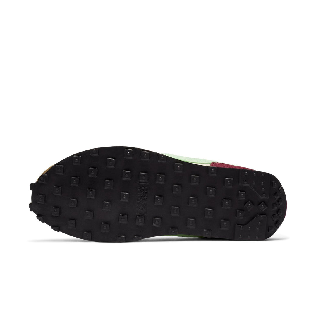 NIKE DAYBREAK FUR PACK FOSSIL CACTUS FLOWER WOMENS