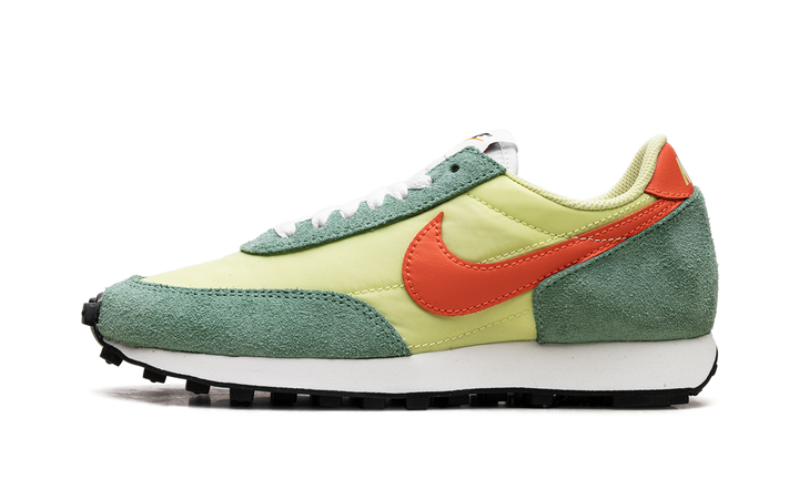 NIKE DAYBREAK LIMELIGHT ELECTRO ORANGE