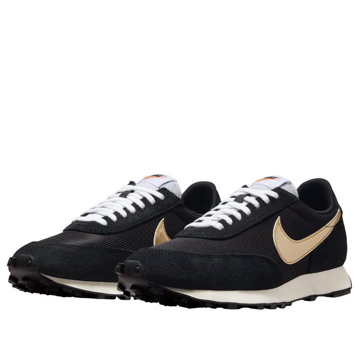 NIKE DAYBREAK SP BLACK METALLIC GOLD