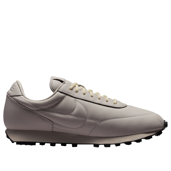 NIKE DAYBREAK SP MOON PARTICLE LIGHT BONE
