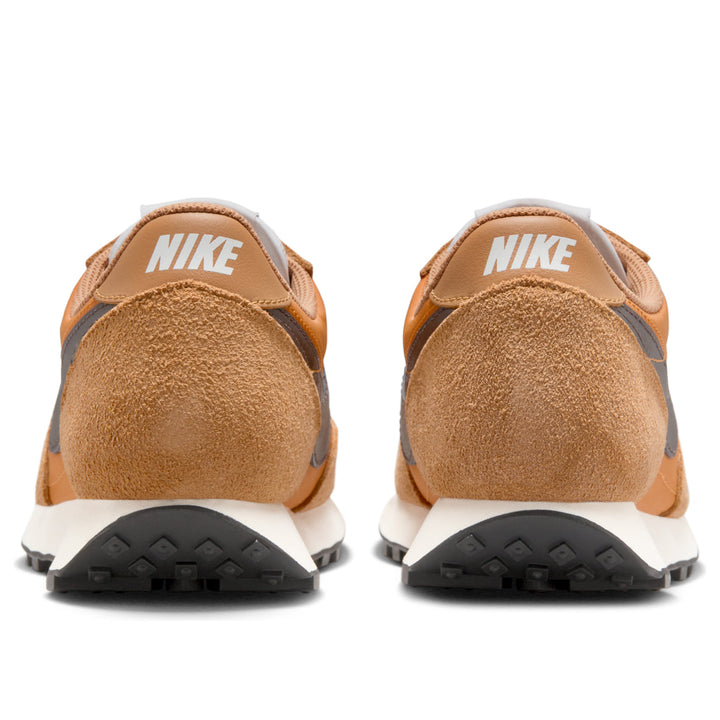 NIKE DAYBREAK VELVET BROWN