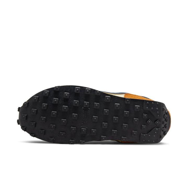NIKE DBREAK SE MAGMA ORANGE MIDNIGHT NAVY WOMENS