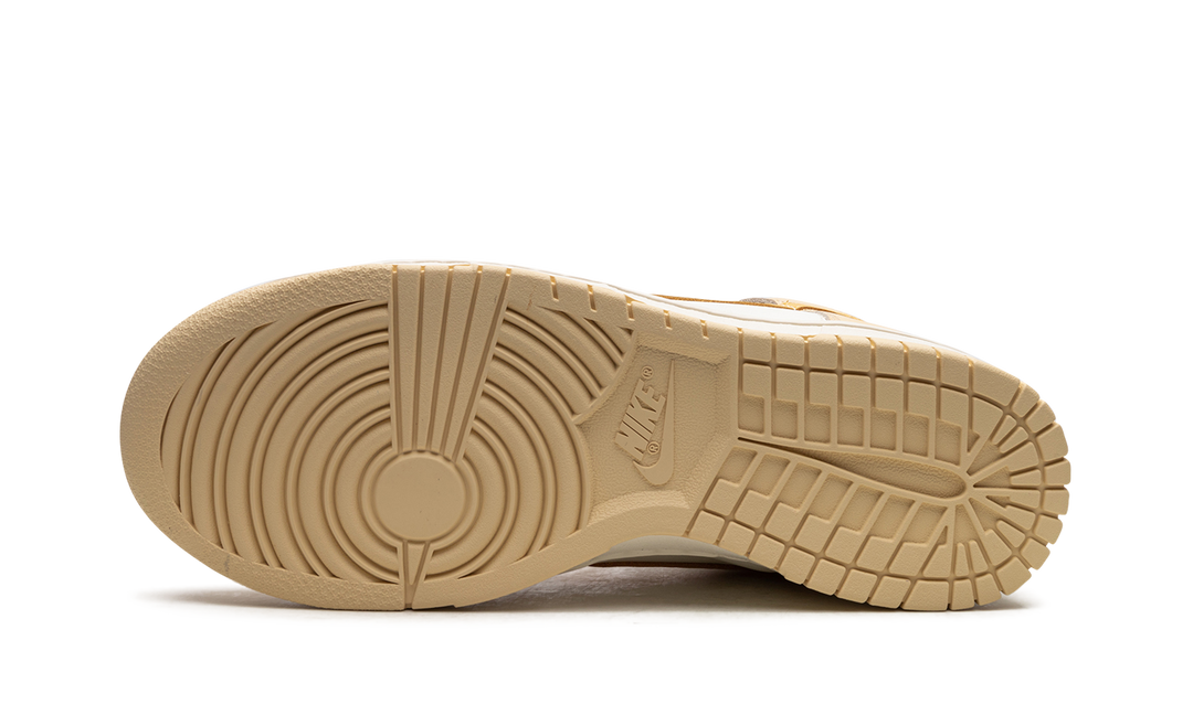 NIKE DUNK HIGH PALE VANILLA TOPAZ WOMENS