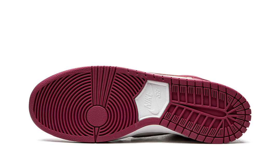 NIKE DUNK HIGH PRO SB SWEET BEET