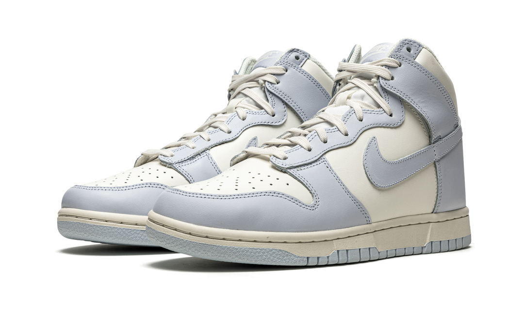 NIKE DUNK HIGH SAIL FOOTBALL GREY WOMENS