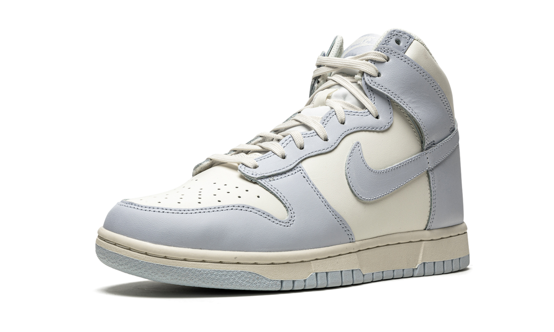 NIKE DUNK HIGH SAIL FOOTBALL GREY WOMENS
