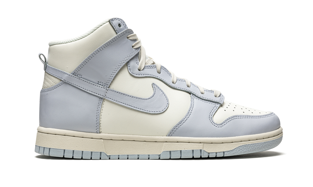 NIKE DUNK HIGH SAIL FOOTBALL GREY WOMENS