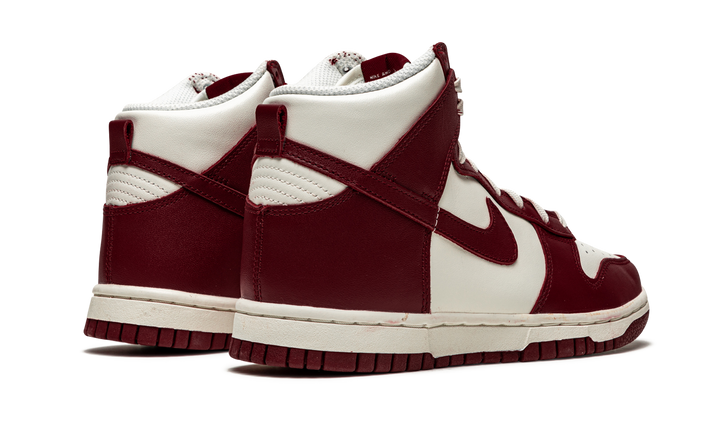 NIKE DUNK HIGH SAIL TEAM RED WOMENS