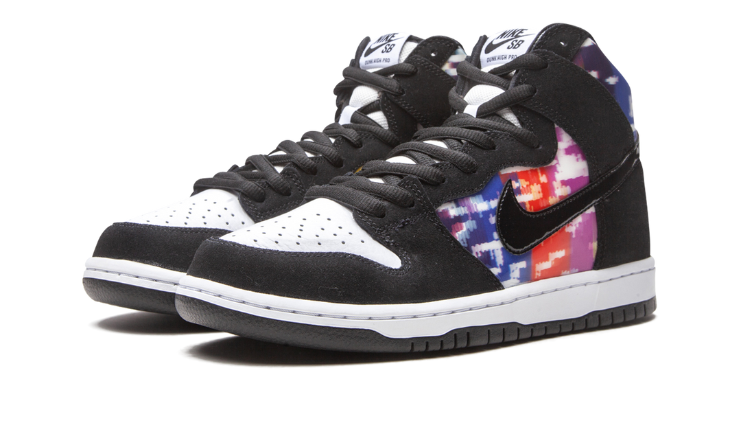 NIKE DUNK HIGH SB TV SIGNAL