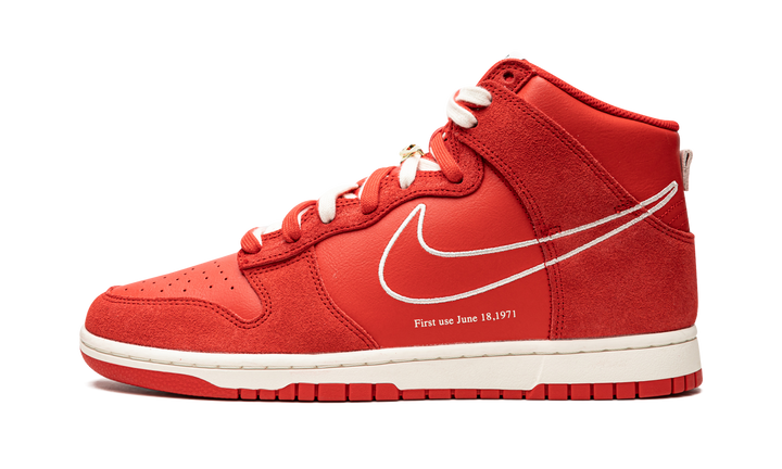 NIKE DUNK HIGH SE FIRST USE PACK UNIVERSITY RED