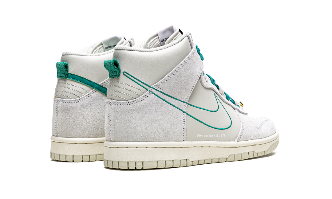 NIKE DUNK HIGH SE FIRST USE SAIL GS
