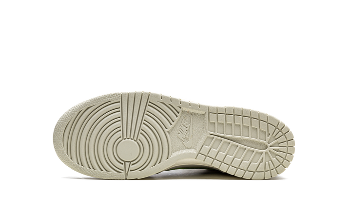 NIKE DUNK HIGH SE FIRST USE SAIL GS