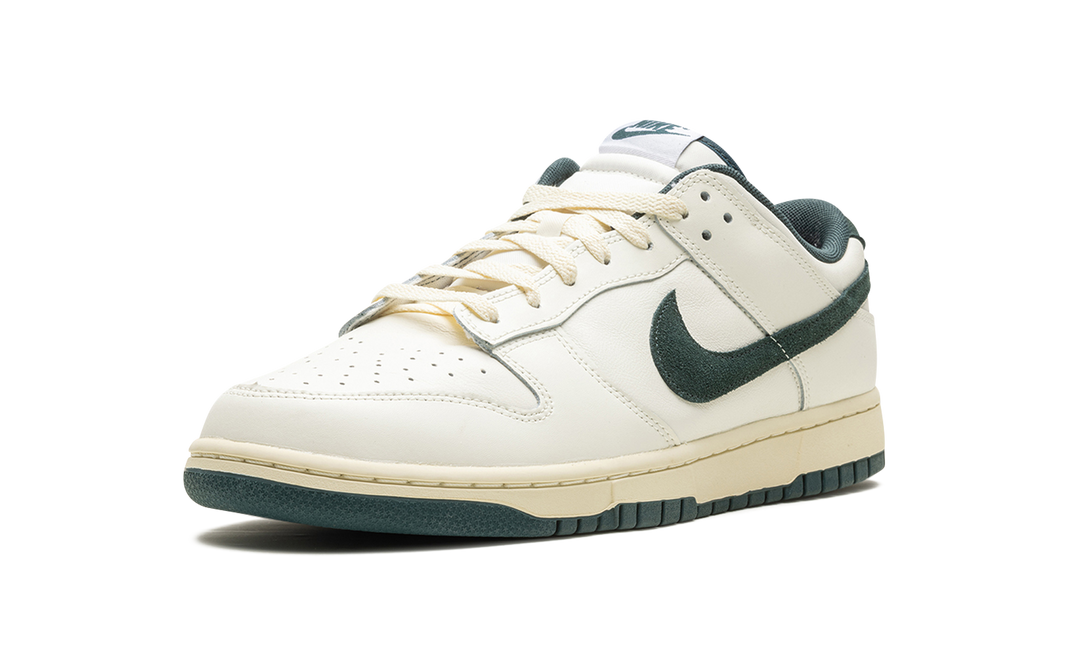 NIKE DUNK LOW ATHLETIC DEPARTMENT DEEP JUNGLE — Stock 
