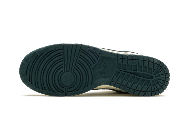 NIKE DUNK LOW ATHLETIC DEPARTMENT DEEP JUNGLE — Stock 
