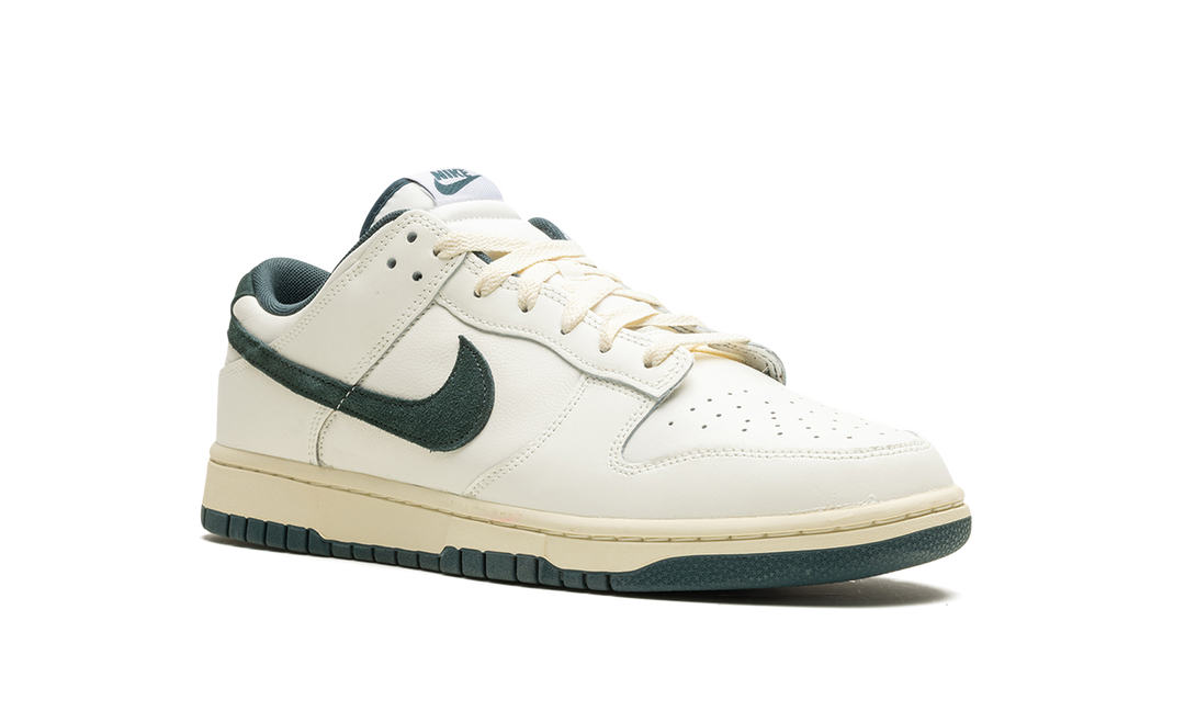 NIKE DUNK LOW ATHLETIC DEPARTMENT DEEP JUNGLE — Stock 
