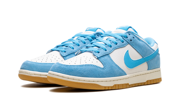 NIKE DUNK LOW BALTIC BLUE — Stock