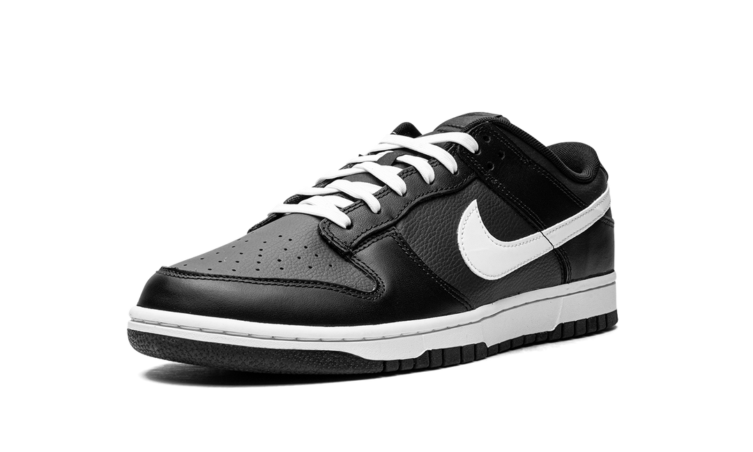 NIKE DUNK LOW BLACK PANDA