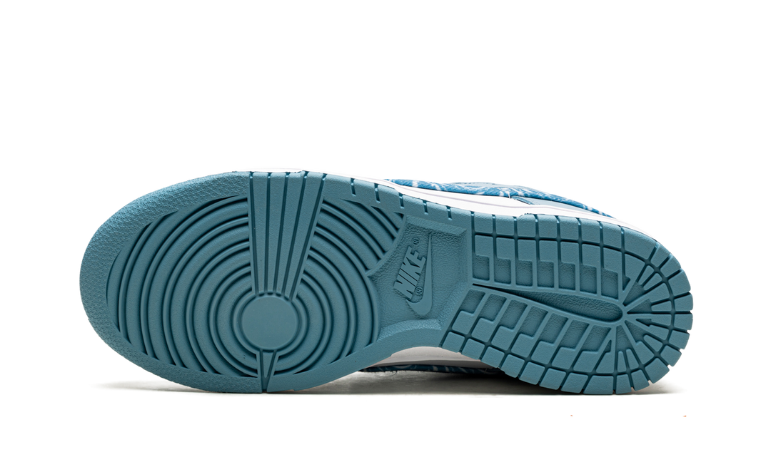 NIKE DUNK LOW BLUE PAISLEY WOMENS