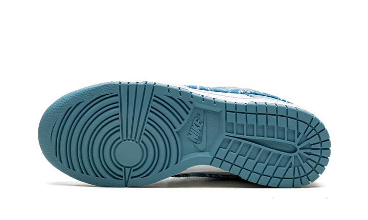 NIKE DUNK LOW BLUE PAISLEY WOMENS