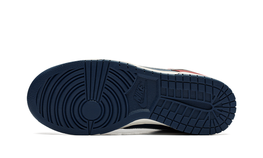 NIKE DUNK LOW WMNS &