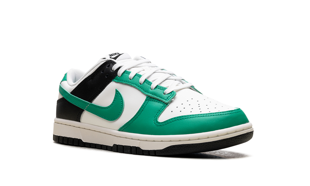 NIKE DUNK LOW CELTICS (WOMEN&