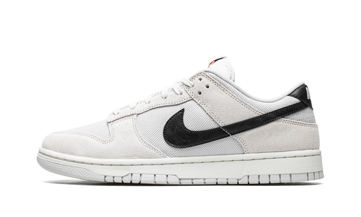 NIKE DUNK LOW CERTIFIED FRESH